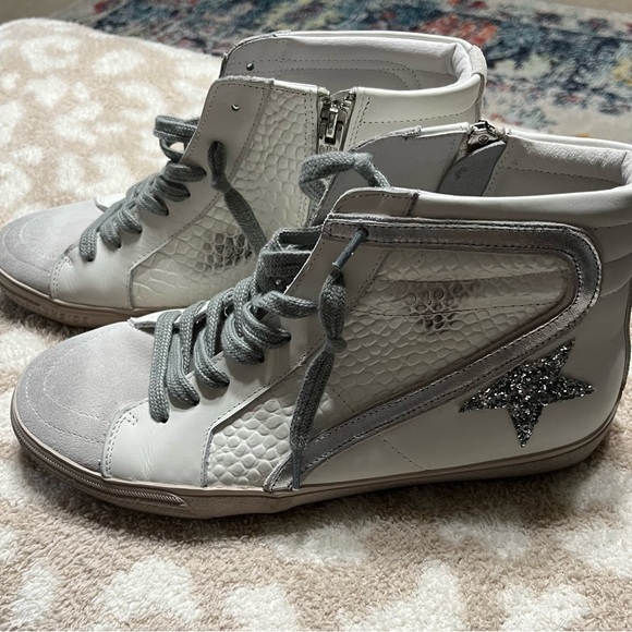 Never worn! Golden Goose Dupes - NEW with bag & extra black laces. Size 41 - Picture 4 of 4